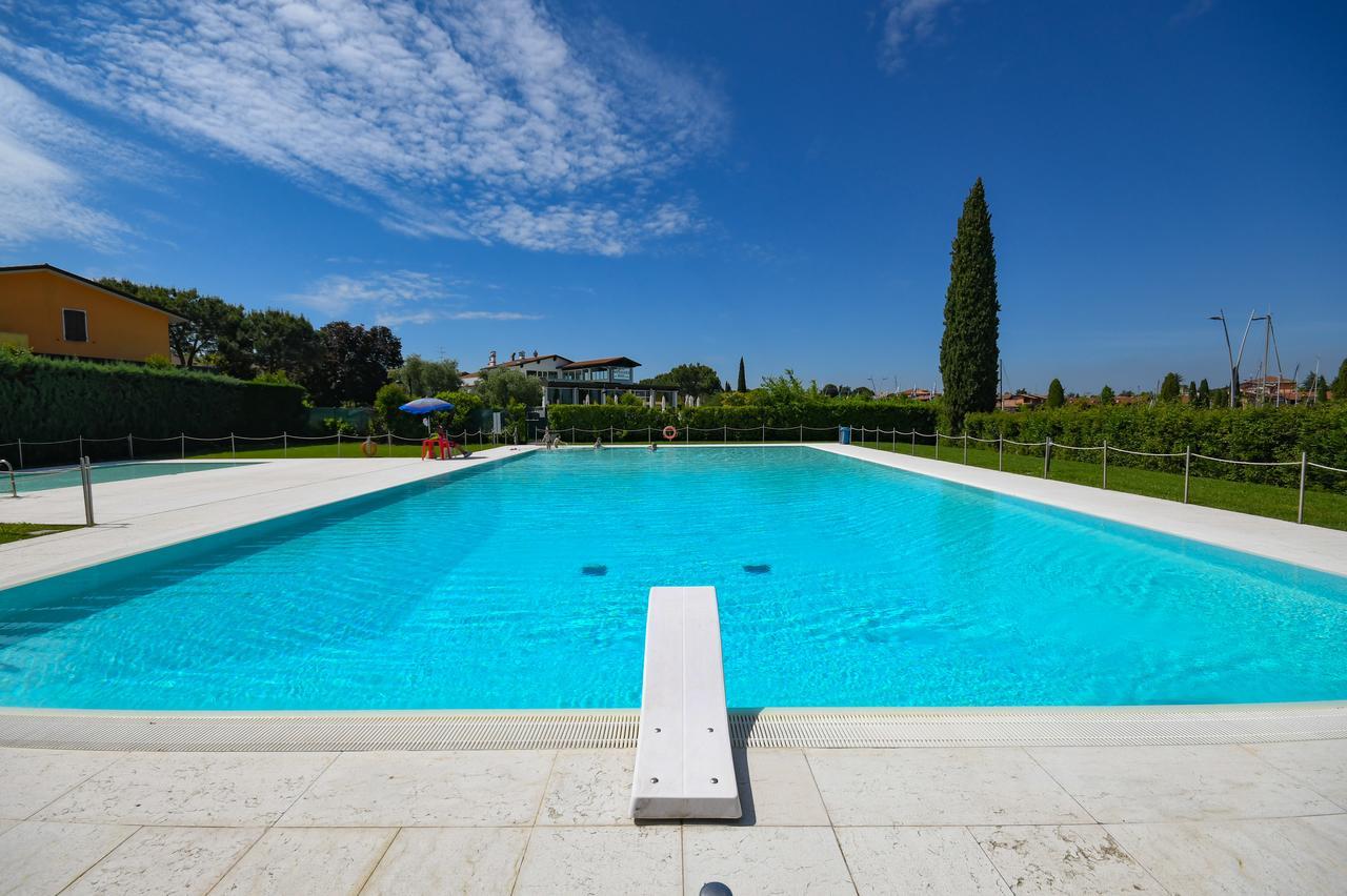 Sirmione Beach Apartment Exteriör bild