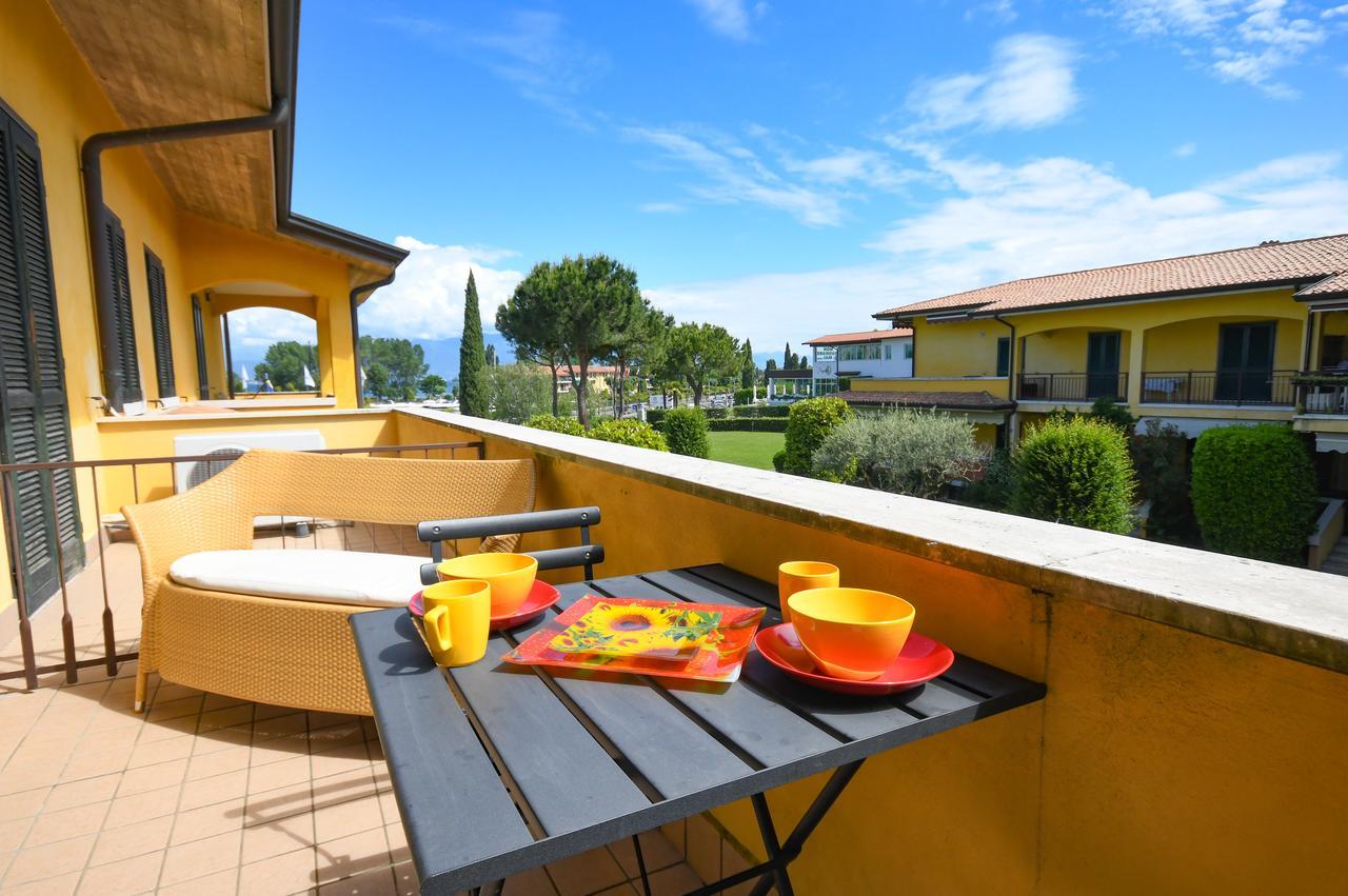 Sirmione Beach Apartment Exteriör bild