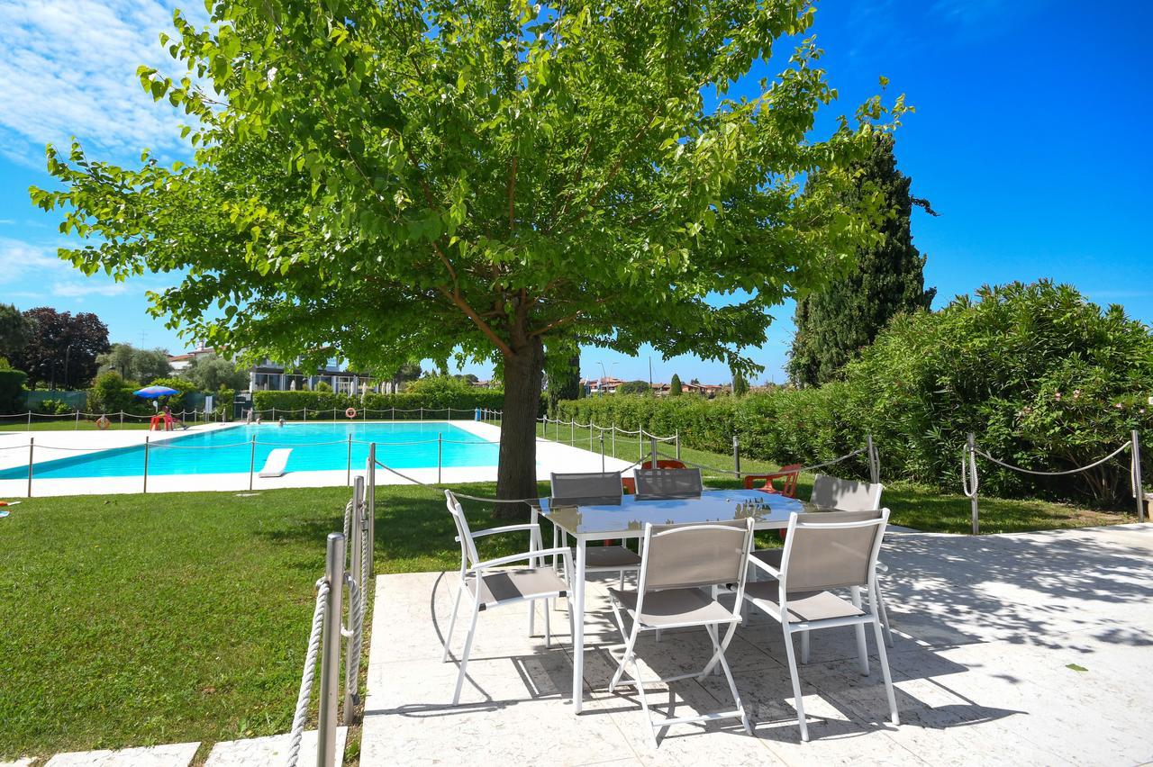 Sirmione Beach Apartment Exteriör bild
