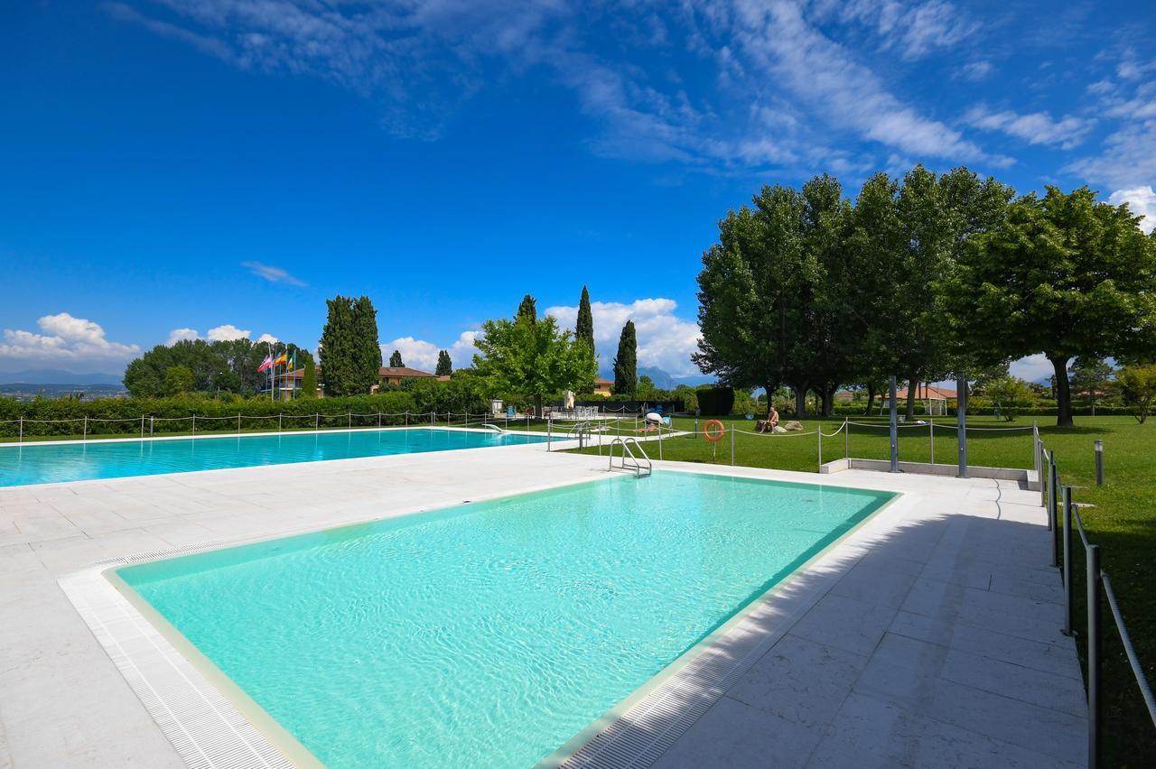 Sirmione Beach Apartment Exteriör bild