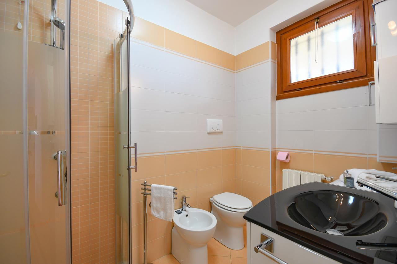 Sirmione Beach Apartment Exteriör bild